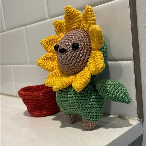 Flower Child Sunflower Bear Hand Crafted Figure and Pot Amigurumi Crochet Decor - Picture 10 of 13